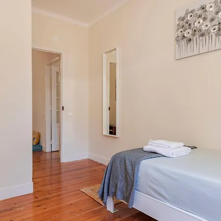 Gloria's Terrace By Lovelystay *